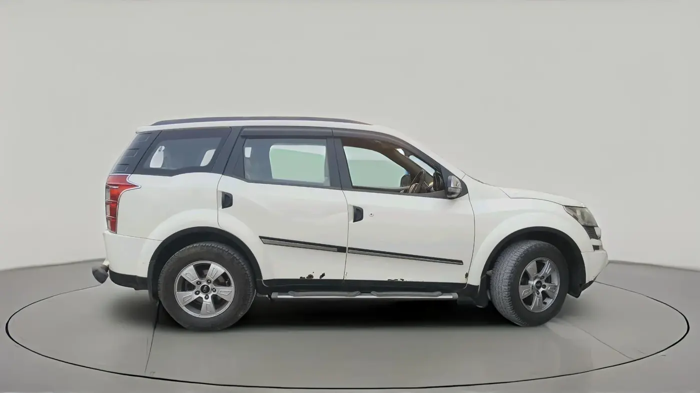 2014 Mahindra XUV500 W8, Diesel, Manual, 1,18,921 km, exterior