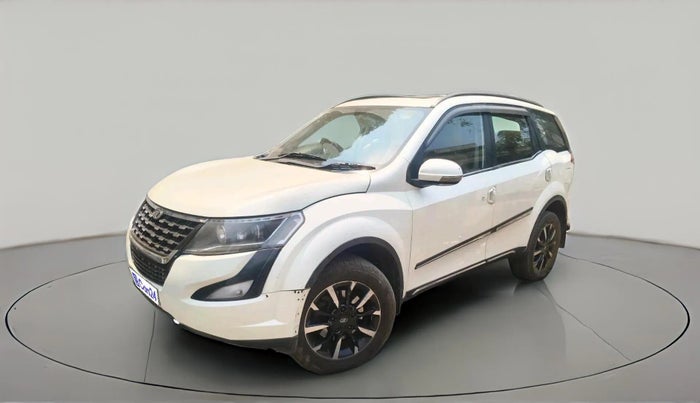 2019 Mahindra XUV500 W11, Diesel, Manual, 90,255 km, exterior