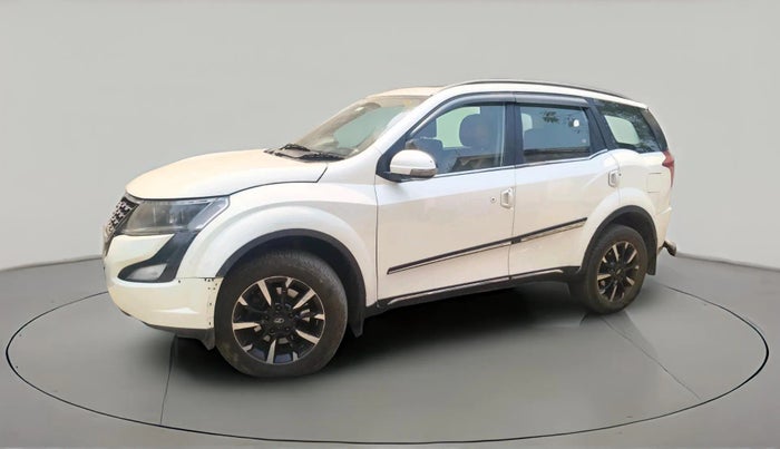 2019 Mahindra XUV500 W11, Diesel, Manual, 90,255 km, exterior