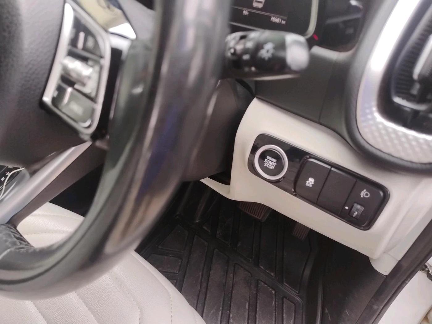 2022 KIA SONET HTX 1.5 AT, Diesel, Automatic, 76,581 km, interior
