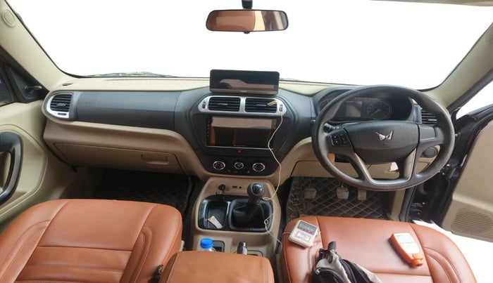 2023 Mahindra BOLERO NEO N 8, Diesel, Manual, 38,503 km, interior