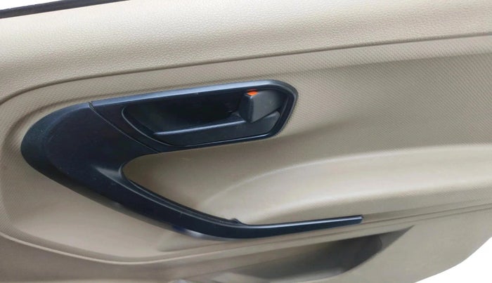 2023 Mahindra BOLERO NEO N 8, Diesel, Manual, 38,503 km, interior