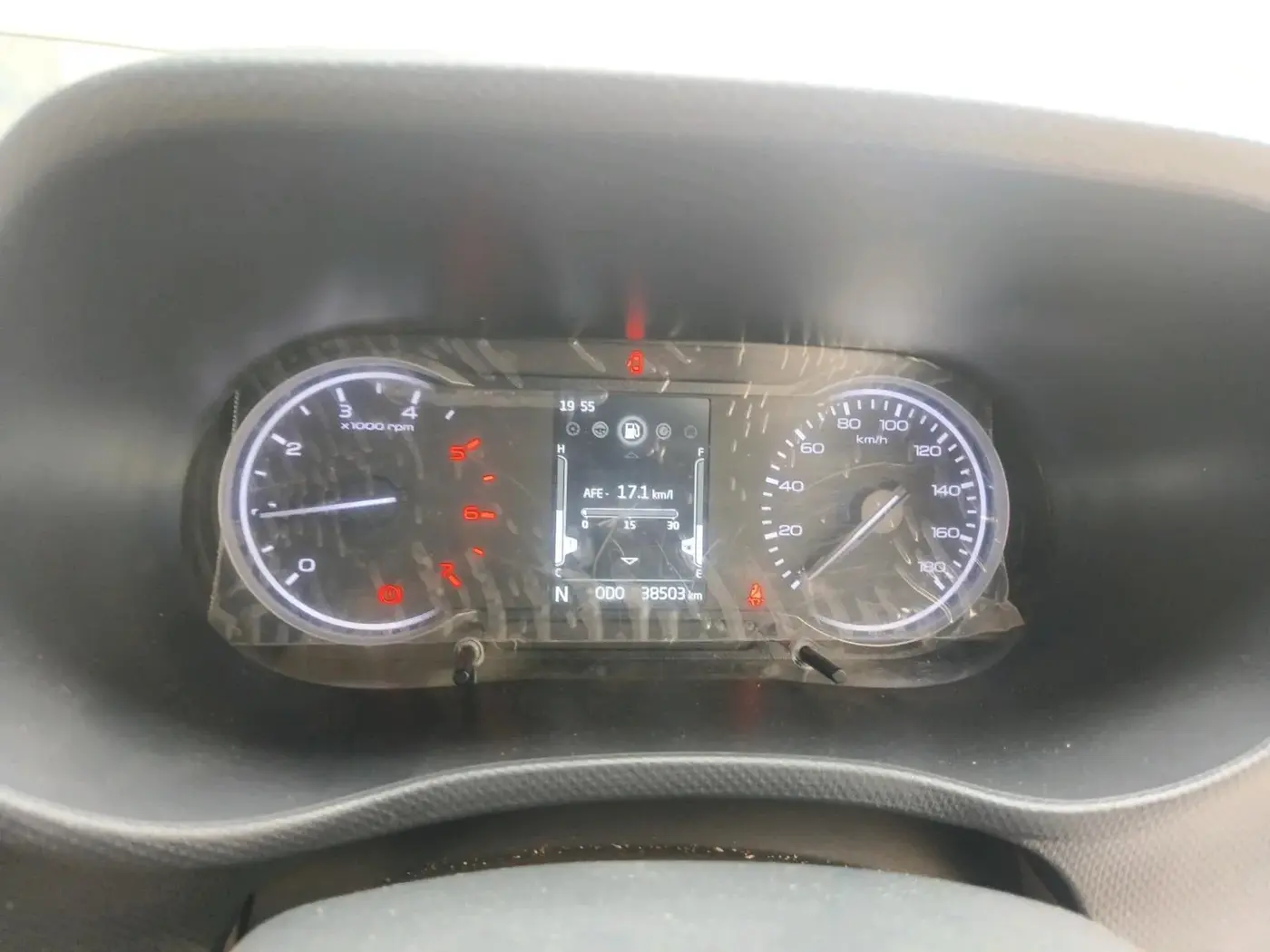 2023 Mahindra BOLERO NEO N 8, Diesel, Manual, 38,503 km, interior