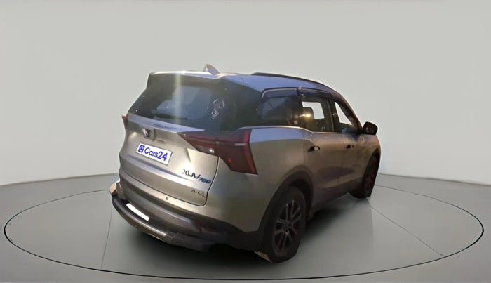 2022 Mahindra XUV700 AX 7 LUXURY D MT 7 STR, Diesel, Manual, 89,682 km, exterior