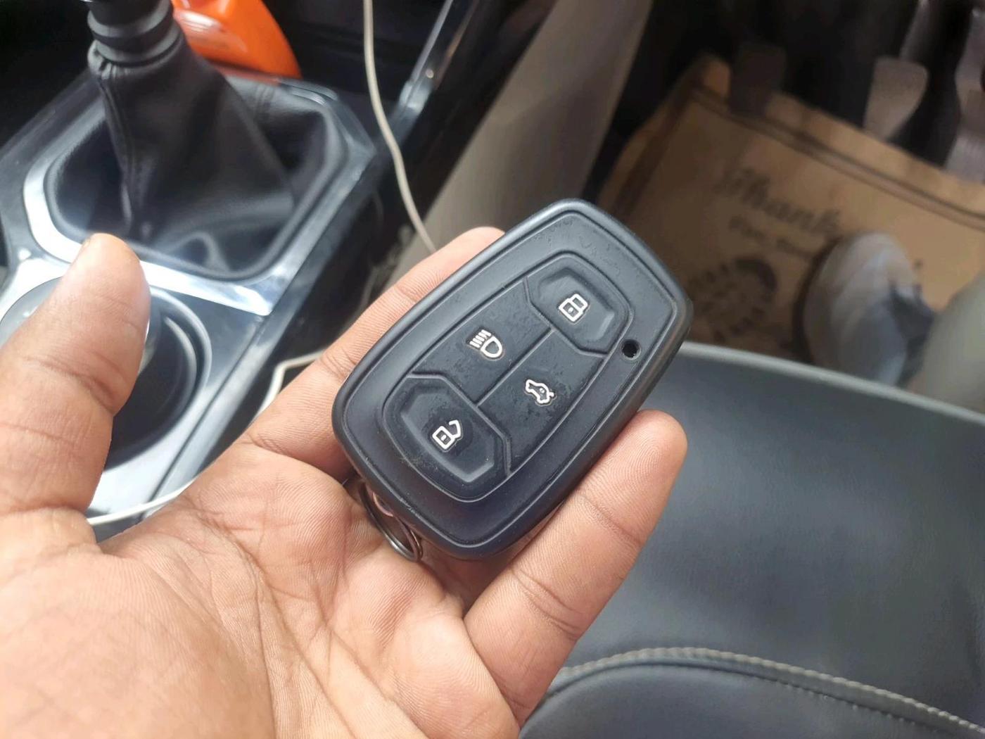 2021 Tata NEXON XZ PLUS DIESEL, Diesel, Manual, 1,90,967 km, interior