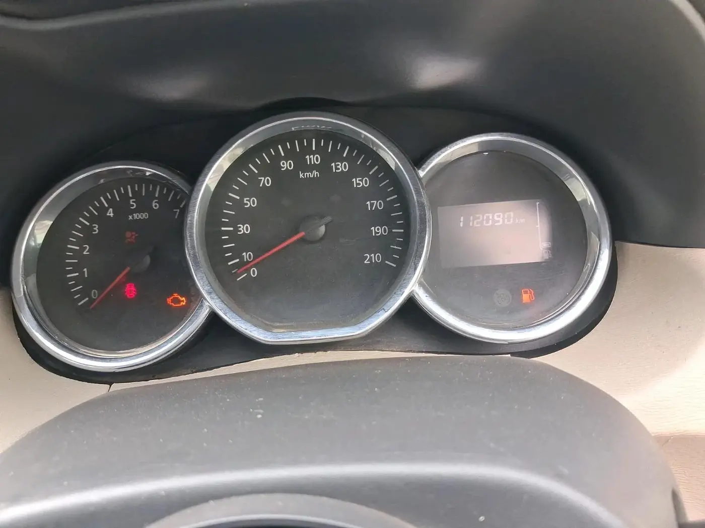 2016 Nissan Terrano XL D PLUS, Diesel, Manual, 1,12,090 km, interior