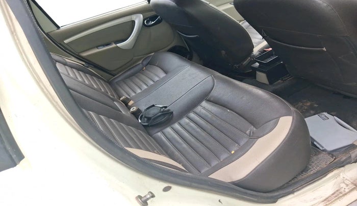 2016 Nissan Terrano XL D PLUS, Diesel, Manual, 1,12,090 km, interior