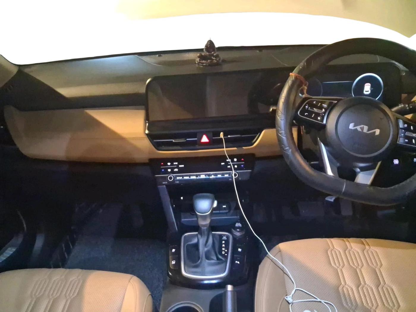 2023 KIA SELTOS  HTX PLUS 1.5 TURBO PETROL DCT, Petrol, Automatic, 18,890 km, interior