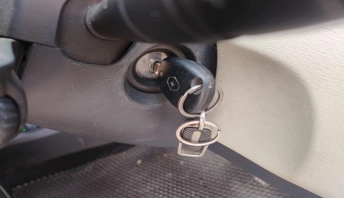 2013 Renault Duster 85 PS RXL DIESEL (OPT), Diesel, Manual, 1,50,419 km, interior