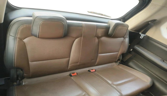 2022 Mahindra SCORPIO-N Z8 L PETROL AT 6 STR, Petrol, Automatic, 46,123 km, interior