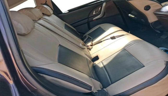 2013 Mahindra XUV500 W8, Diesel, Manual, 86,450 km, interior