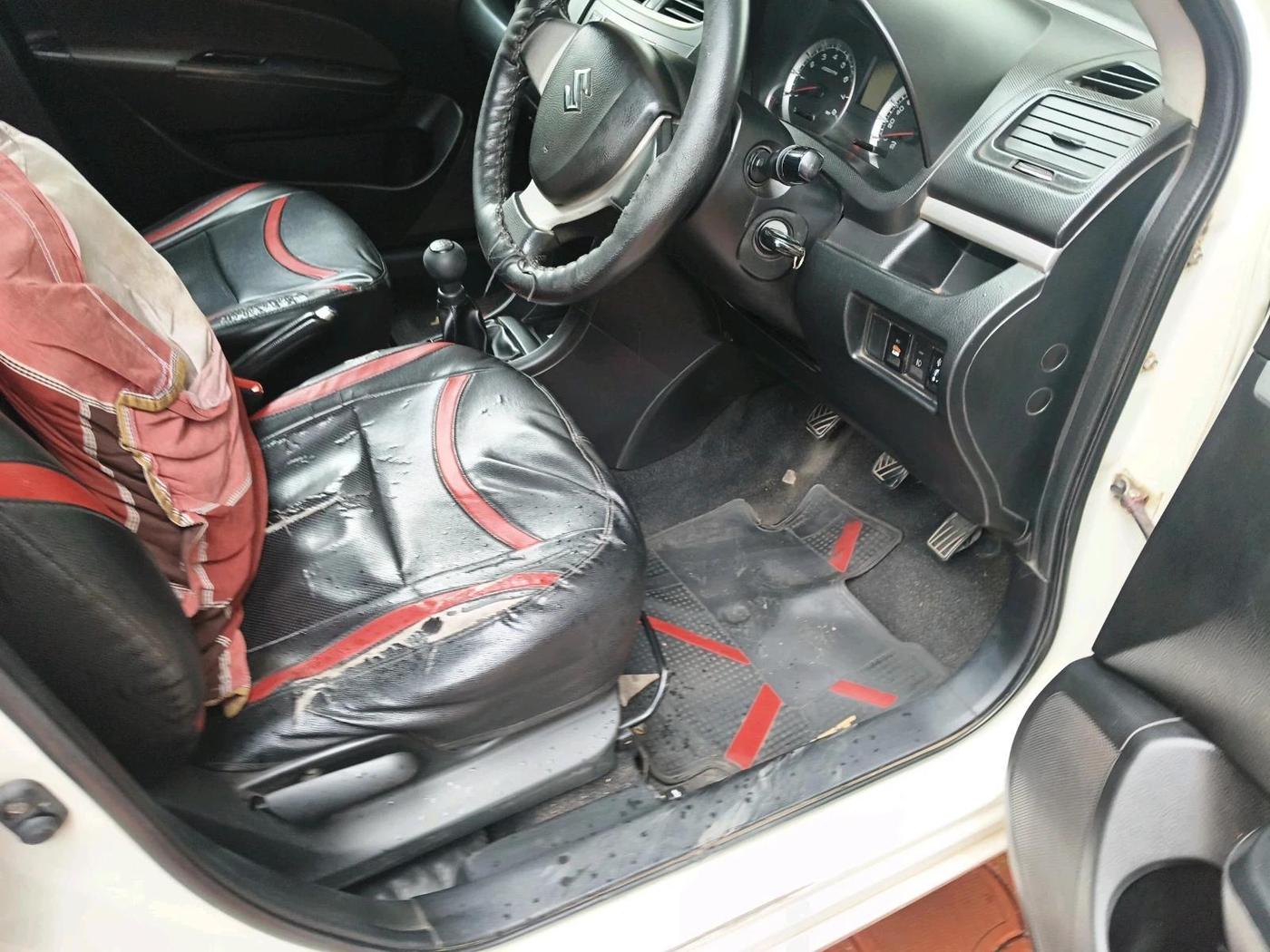 2015 Maruti Swift VXI, Petrol, Manual, 1,98,520 km, interior