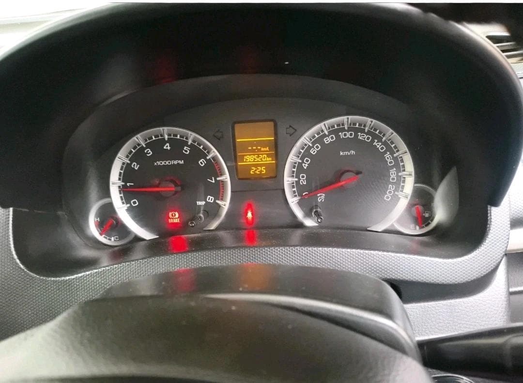 2015 Maruti Swift VXI, Petrol, Manual, 1,98,520 km, interior