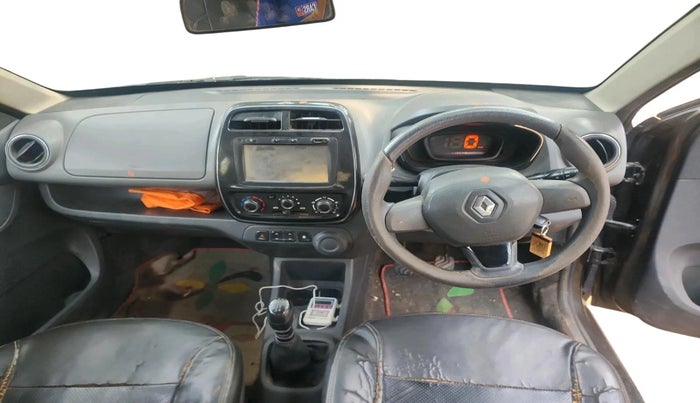 2015 Renault Kwid RXT 1.0, Petrol, Manual, 1,18,049 km, interior