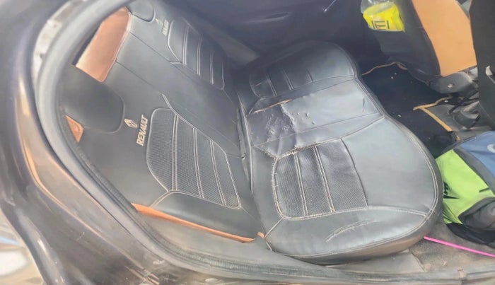 2015 Renault Kwid RXT 1.0, Petrol, Manual, 1,18,049 km, interior