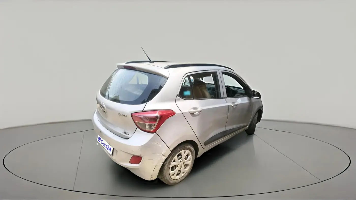 2015 Hyundai Grand i10 SPORTZ 1.2 KAPPA VTVT, Petrol, Manual, 99,000 km, exterior