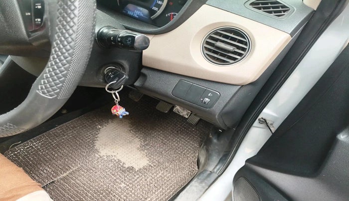 2015 Hyundai Grand i10 SPORTZ 1.2 KAPPA VTVT, Petrol, Manual, 98,838 km, interior