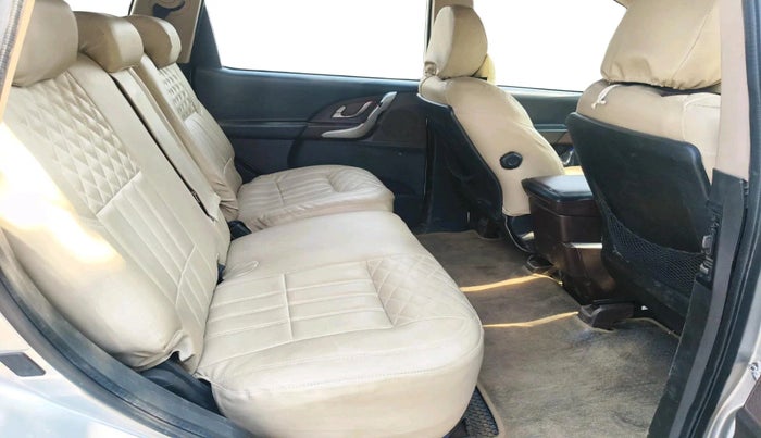 2012 Mahindra XUV500 W8, Diesel, Manual, 1,49,699 km, interior