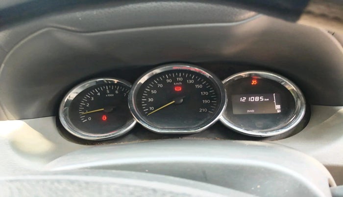 2015 Renault Duster 110 PS RXL DIESEL, Diesel, Manual, 1,21,085 km, interior