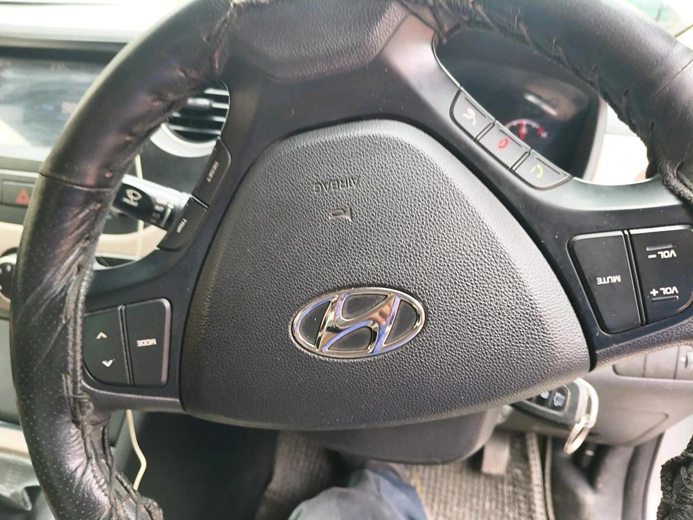 2018 Hyundai Xcent SX 1.2, Petrol, Manual, 46,010 km, interior
