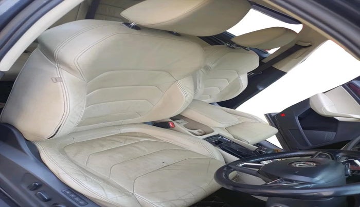 2018 Skoda Kodiaq STYLE 2.0 TDI 4X4 AT, Diesel, Automatic, 2,04,486 km, interior