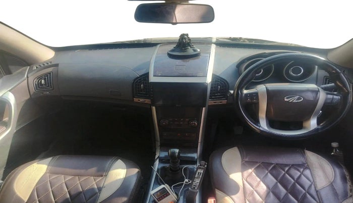 2013 Mahindra XUV500 W6, Diesel, Manual, 1,40,068 km, interior