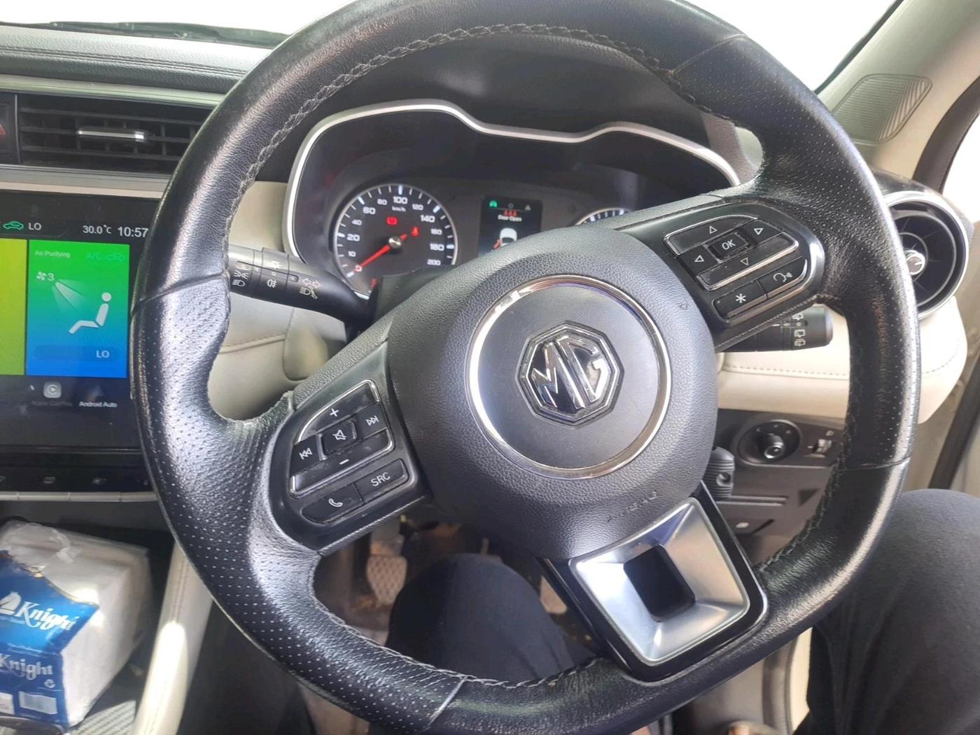 2023 MG ASTOR STYLE 1.5 MT, Petrol, Manual, 81,140 km, interior
