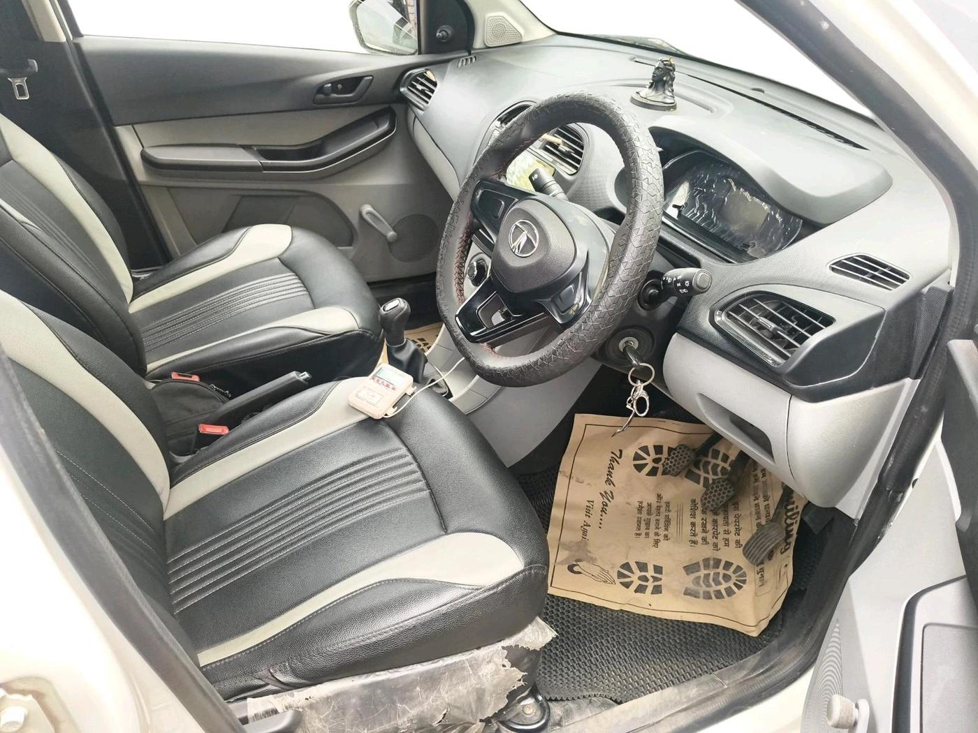 2023 Tata Tiago XE PETROL, Petrol, Manual, 22,930 km, interior