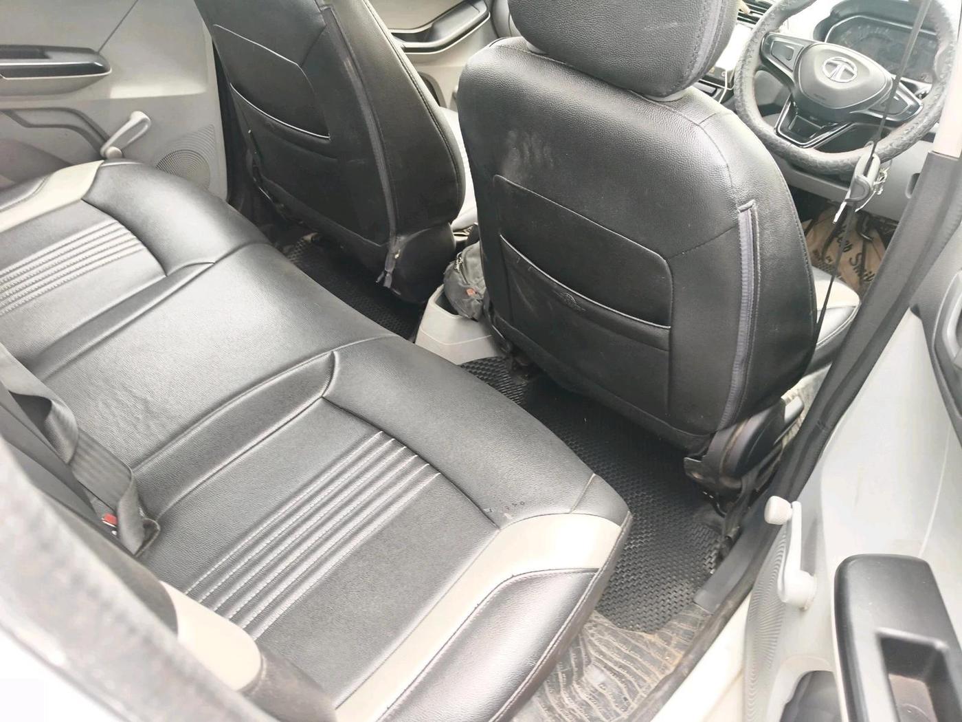 2023 Tata Tiago XE PETROL, Petrol, Manual, 22,930 km, interior