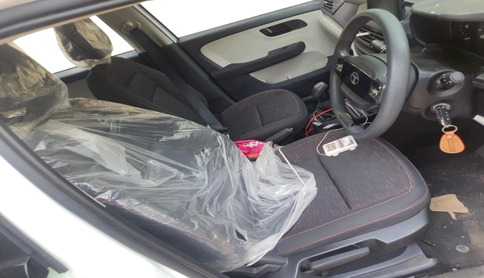 2026 Tata ALTROZ Pure Petrol 5MT, Petrol, Manual, 1,008 km, interior