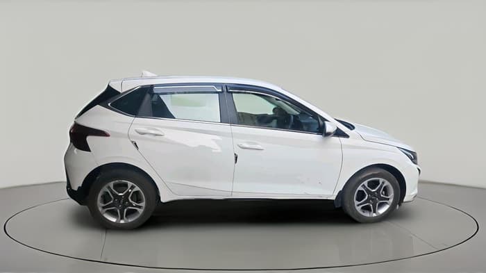 2024 Hyundai NEW I20 SPORTZ 1.2 MT, Petrol, Manual, 21,674 km, exterior