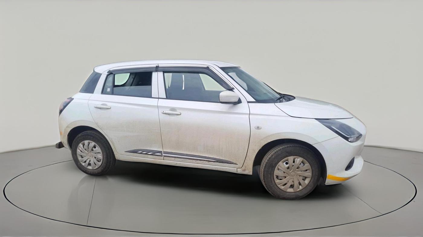 2025 Maruti Swift LXi, Petrol, Manual, 4,813 km, exterior
