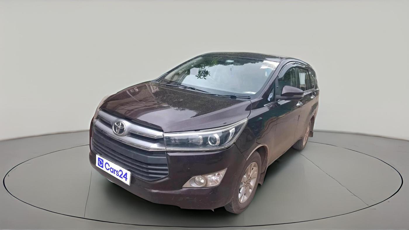 2018 Toyota Innova Crysta 2.4 VX 7 STR, Diesel, Manual, 2,29,356 km, exterior
