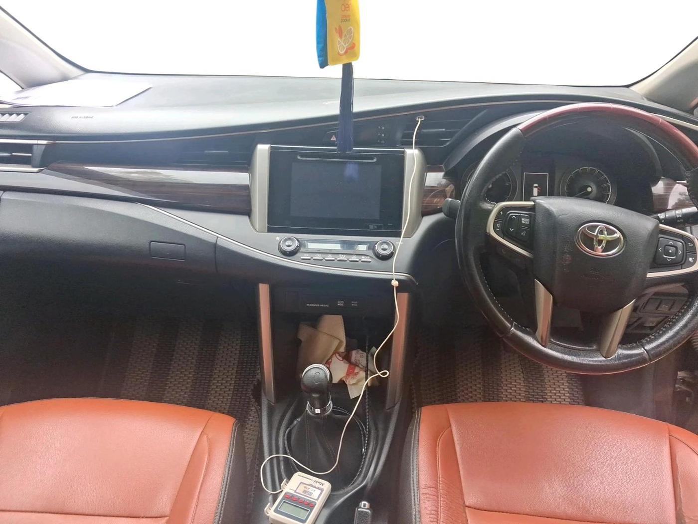 2018 Toyota Innova Crysta 2.4 VX 7 STR, Diesel, Manual, 2,29,356 km, interior