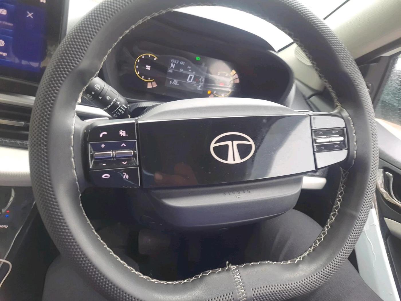 2025 Tata NEXON CREATIVE PLUS S 1.2 REVOTRON 7 DCA, Petrol, Automatic, 6,150 km, interior