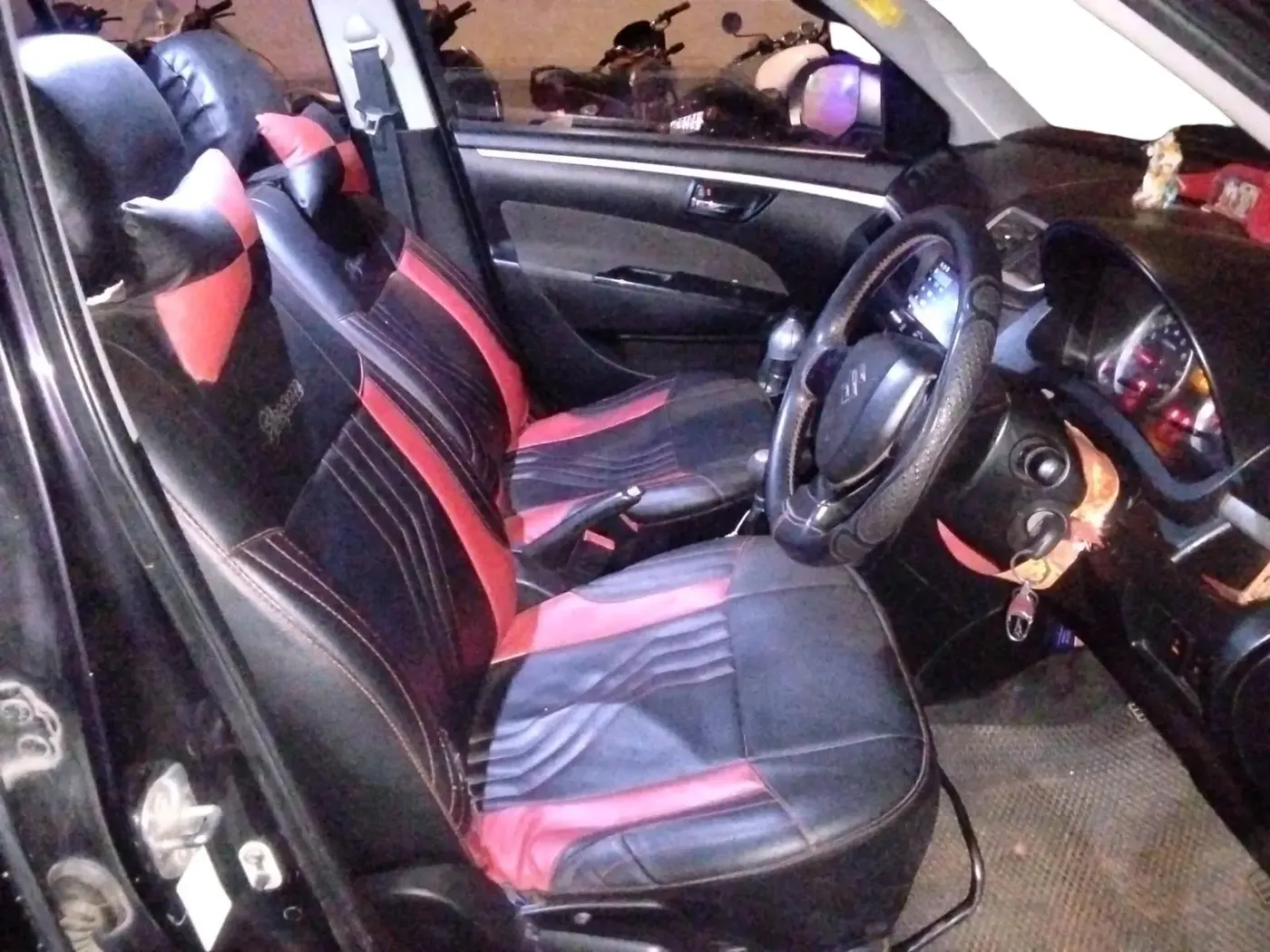 2015 Maruti Swift VXI, Petrol, Manual, 1,46,311 km, interior