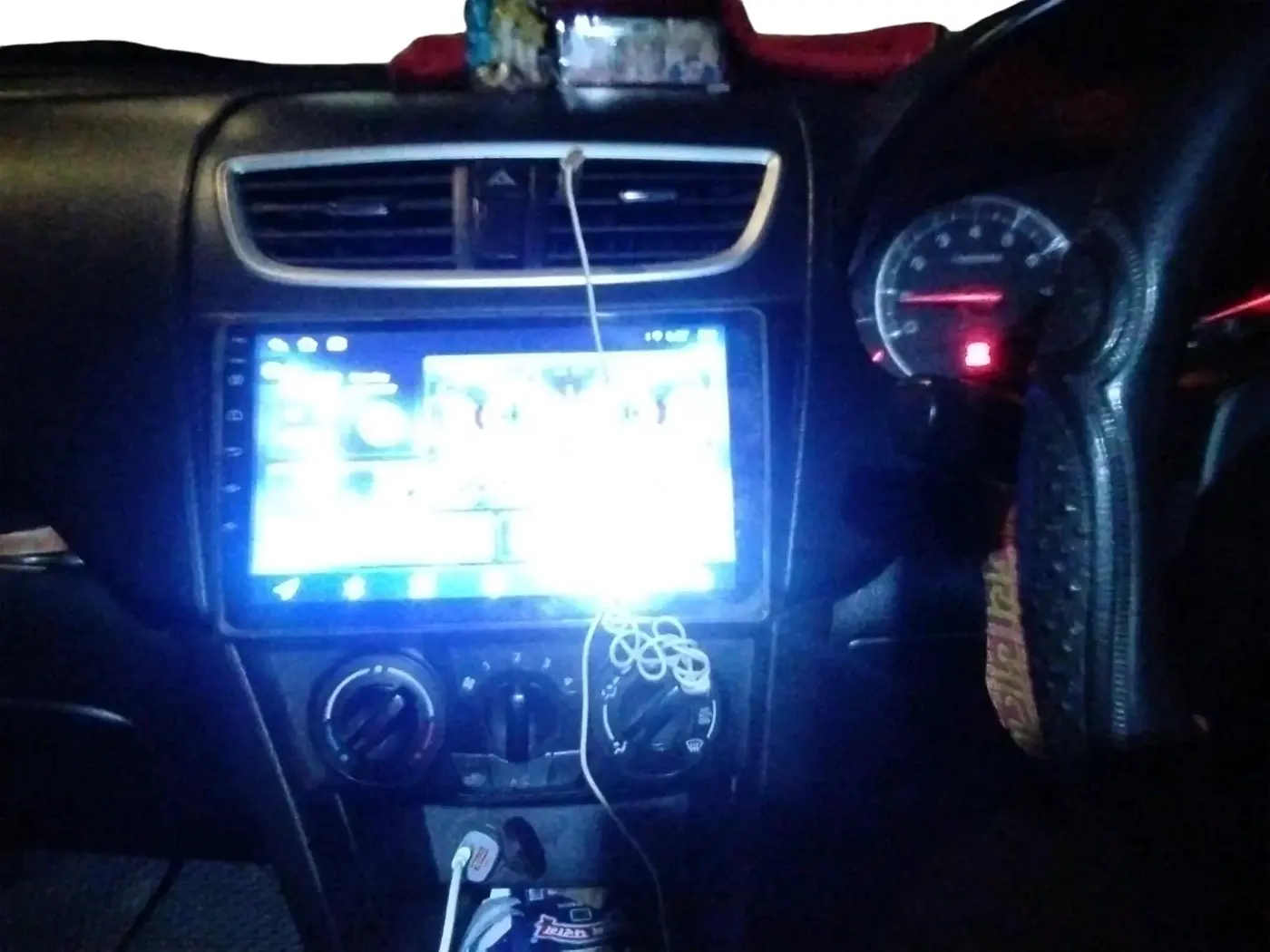 2015 Maruti Swift VXI, Petrol, Manual, 1,46,311 km, interior