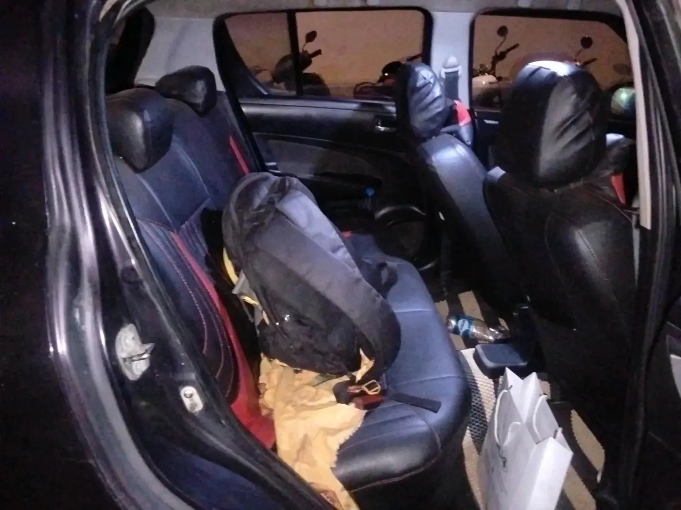 2015 Maruti Swift VXI, Petrol, Manual, 1,46,311 km, interior