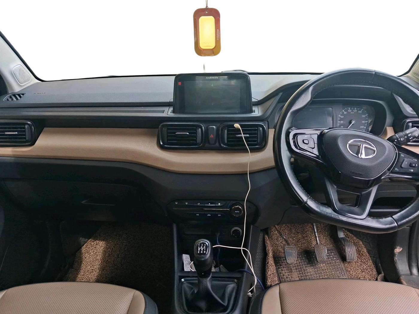 2022 Tata PUNCH CREATIVE 1.2 MT KAZIRANGA EDITION , Petrol, Manual, 80,270 km, interior