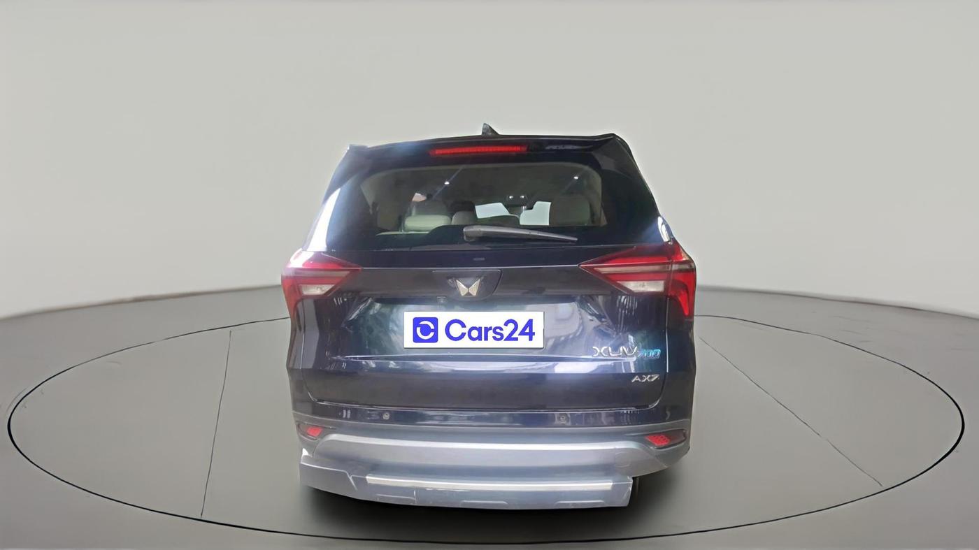 2022 Mahindra XUV700 AX 7 LUXURY D AT 7 STR, Diesel, Automatic, 1,31,054 km, exterior