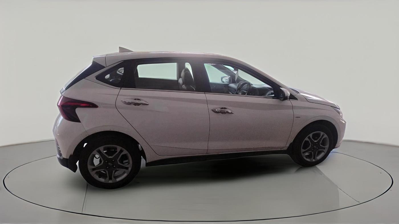 2025 Hyundai NEW I20 Sportz (O) 1.2 IVT, Petrol, Automatic, 15,908 km, exterior