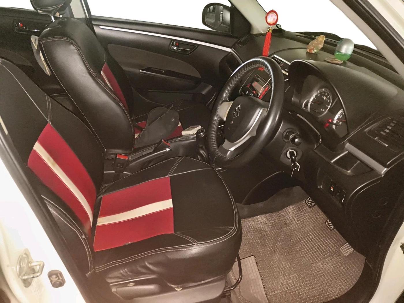 2013 Maruti Swift VXI, Petrol, Manual, 66,898 km, interior