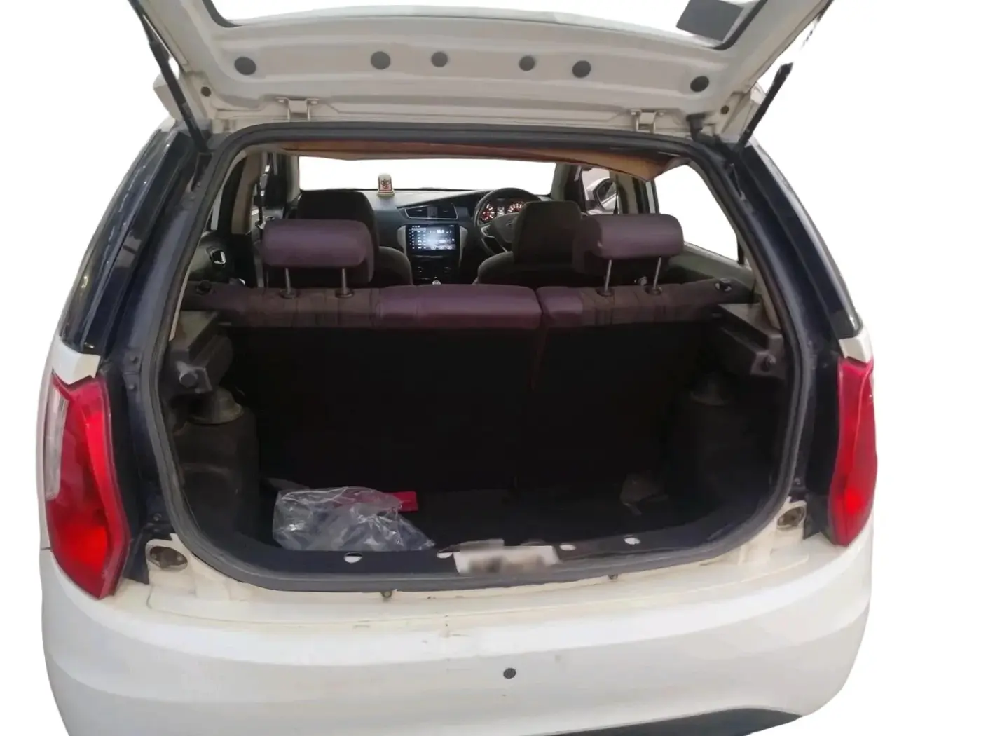 2015 Tata Bolt XT QUADRAJET, Diesel, Manual, 1,52,634 km, exterior
