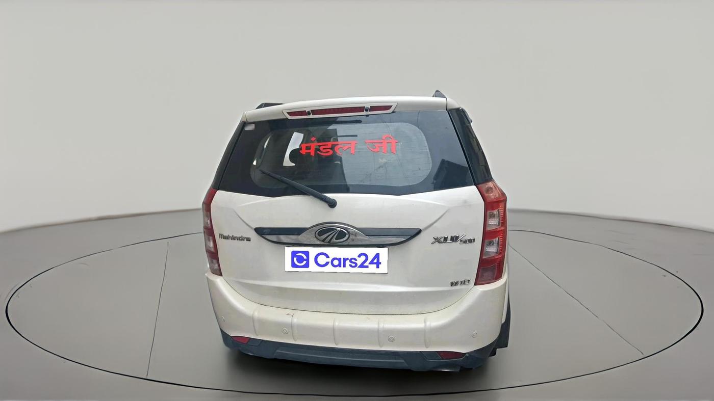 2017 Mahindra XUV500 W10, Diesel, Manual, 88,379 km, exterior