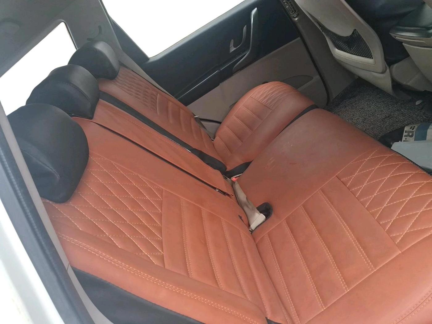 2017 Mahindra XUV500 W10, Diesel, Manual, 88,379 km, interior