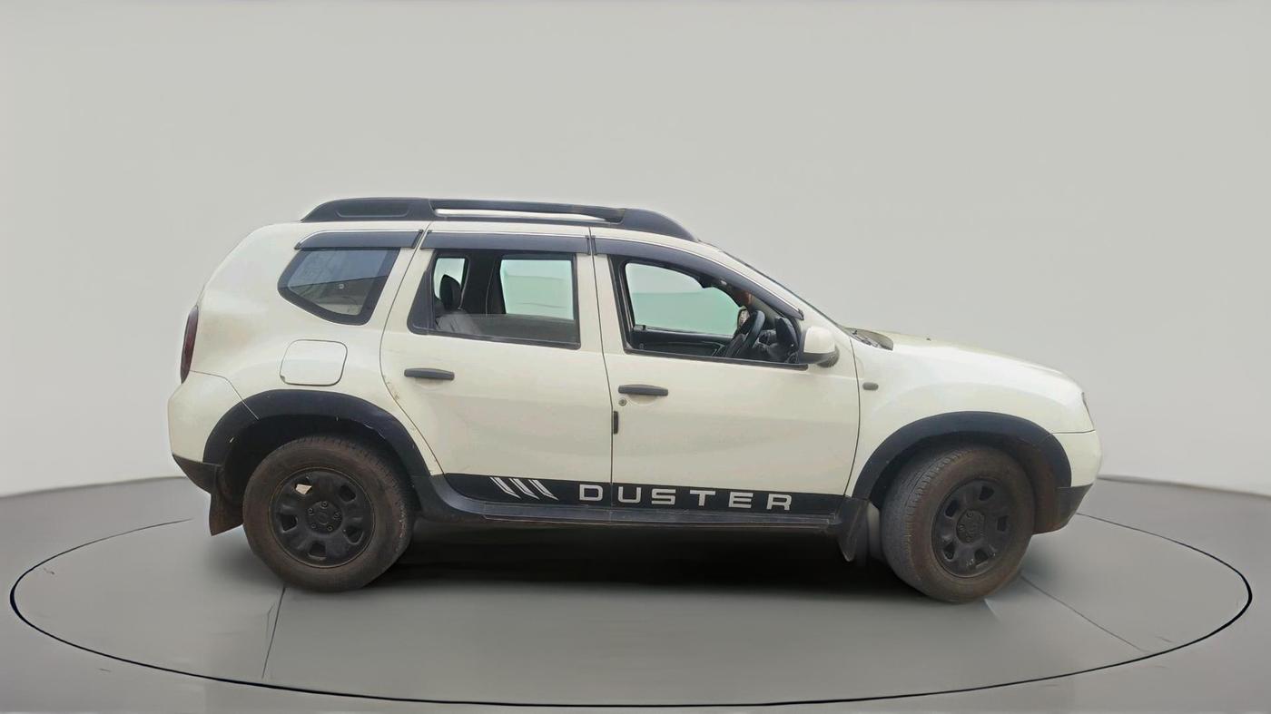 2015 Renault Duster 85 PS RXL DIESEL, Diesel, Manual, 1,46,145 km, exterior