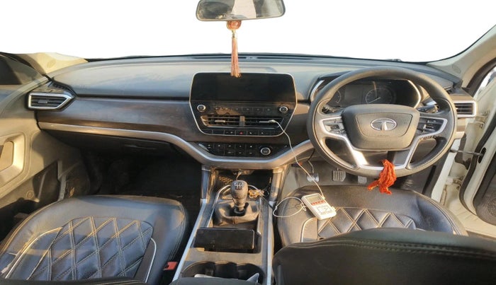 2020 Tata Harrier XT 2.0L KRYOTEC, Diesel, Manual, 74,633 km, interior