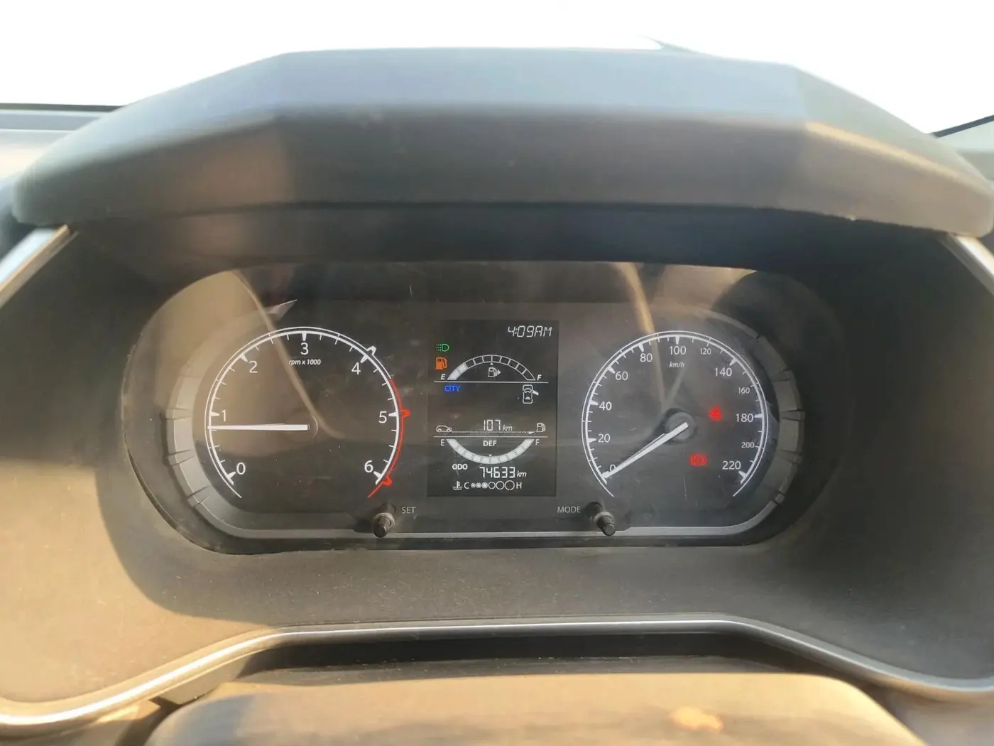 2020 Tata Harrier XT 2.0L KRYOTEC, Diesel, Manual, 74,633 km, interior