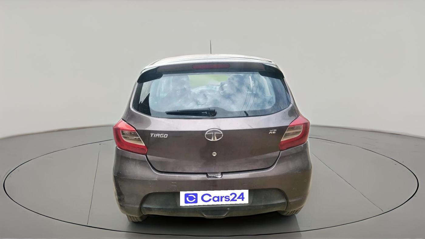 2017 Tata Tiago XZ PETROL, Petrol, Manual, 1,32,195 km, exterior