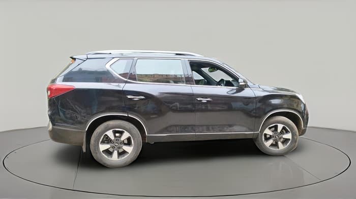 2021 Mahindra ALTURAS G4 4WD AT, Diesel, Automatic, 43,056 km, exterior